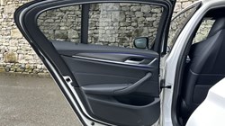 2020 (70) BMW 5 SERIES 520d MHT M Sport Saloon 5232301