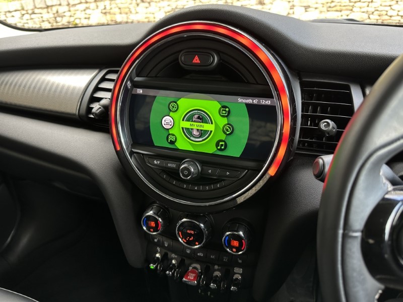 2019 (19) MINI HATCHBACK 1.5 Cooper Exclusive II 5dr 5228941