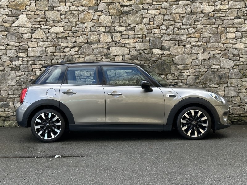 2019 (19) MINI HATCHBACK 1.5 Cooper Exclusive II 5dr 5228887