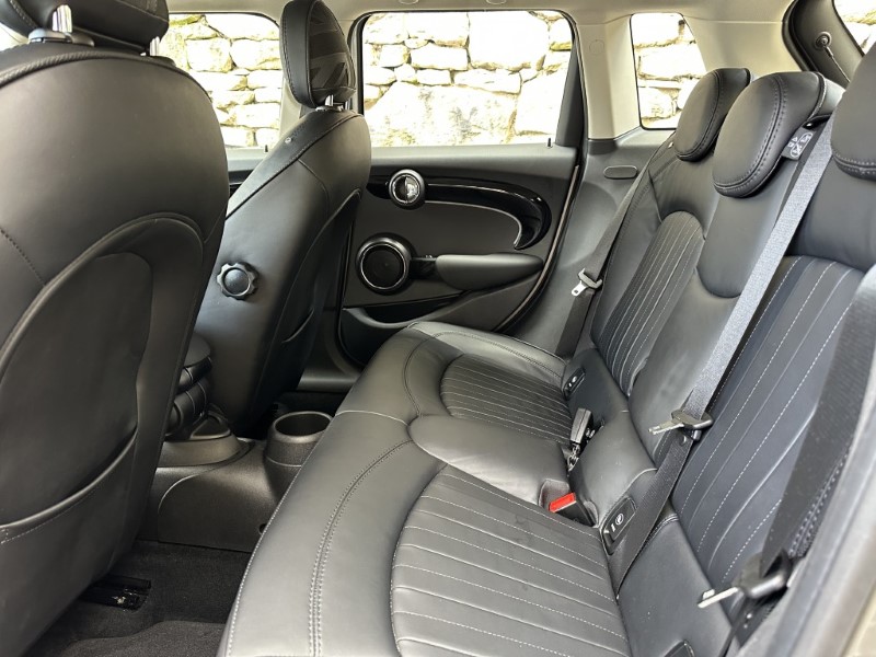 2019 (19) MINI HATCHBACK 1.5 Cooper Exclusive II 5dr 5228914