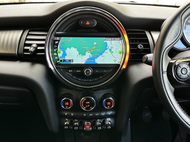 2019 (19) MINI HATCHBACK 1.5 Cooper Exclusive II 5dr 5228903