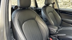 2019 (19) MINI HATCHBACK 1.5 Cooper Exclusive II 5dr 5228896