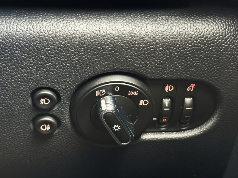 2019 (19) MINI HATCHBACK 1.5 Cooper Exclusive II 5dr 5228908