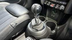 2019 (19) MINI HATCHBACK 1.5 Cooper Exclusive II 5dr 5228953