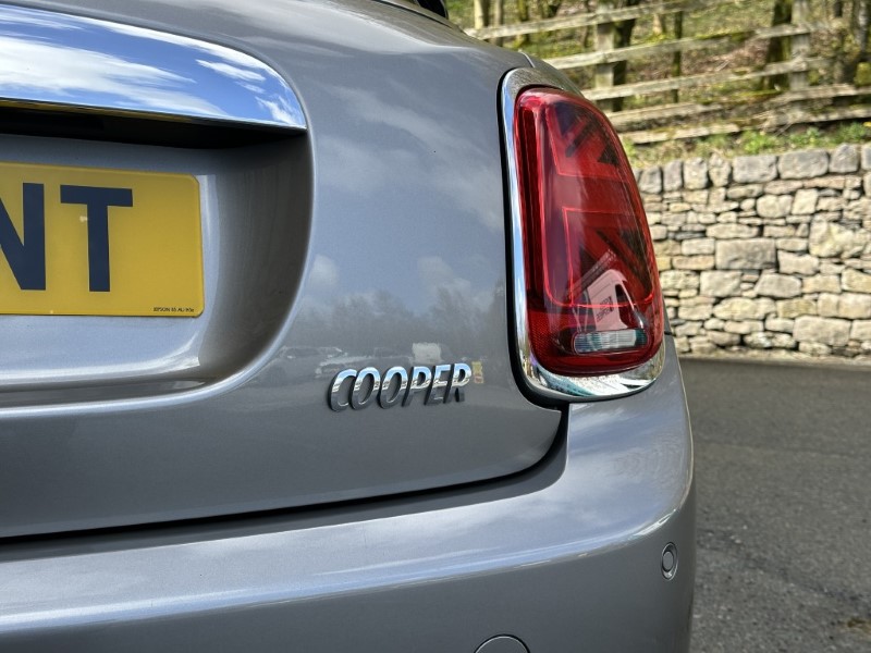 2019 (19) MINI HATCHBACK 1.5 Cooper Exclusive II 5dr 5228891