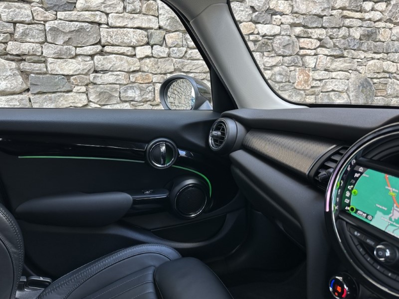 2019 (19) MINI HATCHBACK 1.5 Cooper Exclusive II 5dr 5229642