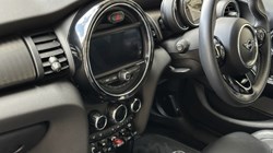 2019 (19) MINI HATCHBACK 1.5 Cooper Exclusive II 5dr 5228917