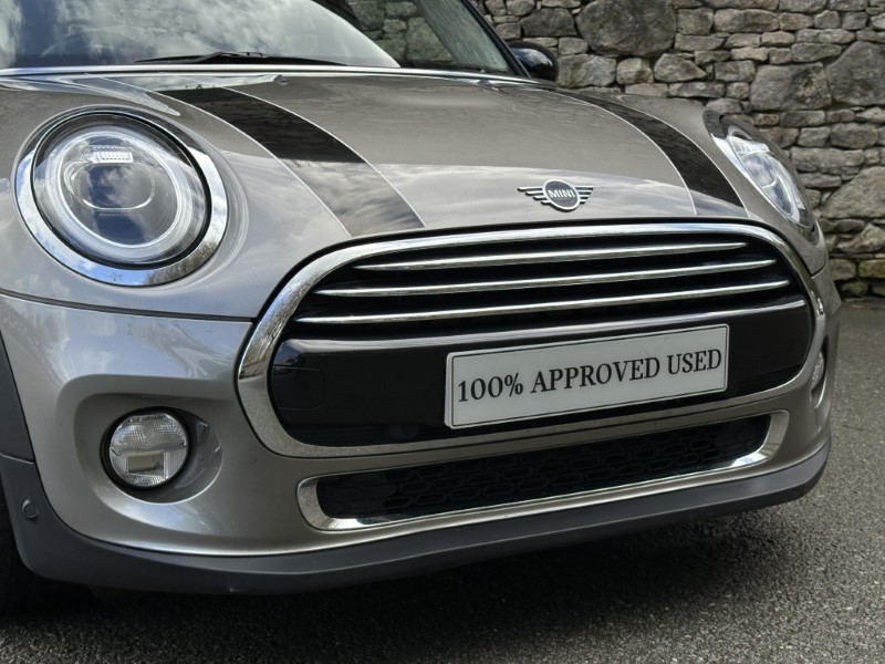 2019 (19) MINI HATCHBACK 1.5 Cooper Exclusive II 5dr 5228945