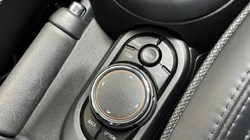 2019 (19) MINI HATCHBACK 1.5 Cooper Exclusive II 5dr 5228904