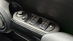 2019 (19) MINI HATCHBACK 1.5 Cooper Exclusive II 5dr 5228907