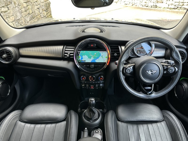 2019 (19) MINI HATCHBACK 1.5 Cooper Exclusive II 5dr 5228900