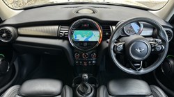 2019 (19) MINI HATCHBACK 1.5 Cooper Exclusive II 5dr 5228900