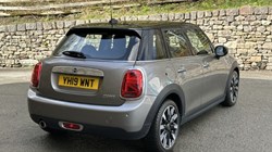 2019 (19) MINI HATCHBACK 1.5 Cooper Exclusive II 5dr 5228954