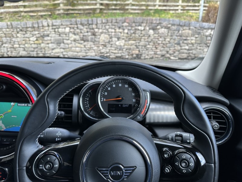 2019 (19) MINI HATCHBACK 1.5 Cooper Exclusive II 5dr 5228942