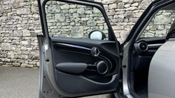 2019 (19) MINI HATCHBACK 1.5 Cooper Exclusive II 5dr 5228926
