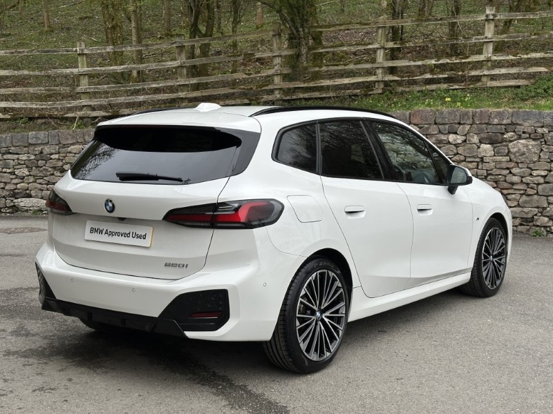 2022 (22) BMW 2 SERIES 220i MHT M Sport 5dr  5250172
