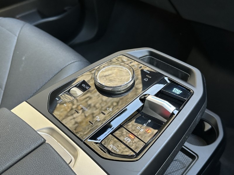 2026 (76) BMW iX 240kW xDrive40 M Sport Edition 76.6kWh 5dr Auto 5247217