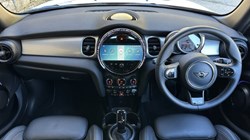 2022 (72) MINI HATCHBACK 1.5 Cooper Exclusive 5dr Auto 5254895