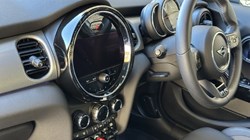 2022 (72) MINI HATCHBACK 1.5 Cooper Exclusive 5dr Auto 5254915