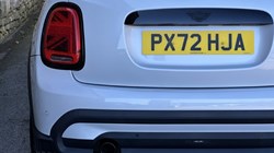 2022 (72) MINI HATCHBACK 1.5 Cooper Exclusive 5dr Auto 5254885