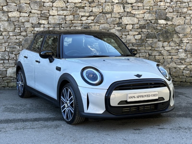 2022 (72) MINI HATCHBACK 1.5 Cooper Exclusive 5dr Auto