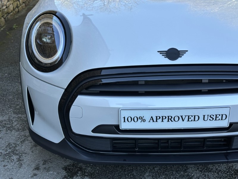 2022 (72) MINI HATCHBACK 1.5 Cooper Exclusive 5dr Auto 5254909