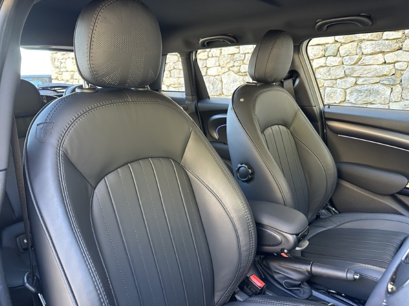 2022 (72) MINI HATCHBACK 1.5 Cooper Exclusive 5dr Auto 5254891