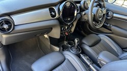 2022 (72) MINI HATCHBACK 1.5 Cooper Exclusive 5dr Auto 5254914