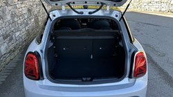 2022 (72) MINI HATCHBACK 1.5 Cooper Exclusive 5dr Auto 5254888
