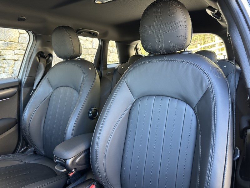 2022 (72) MINI HATCHBACK 1.5 Cooper Exclusive 5dr Auto 5254916