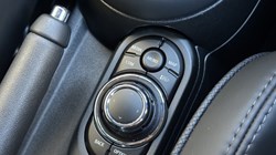 2022 (72) MINI HATCHBACK 1.5 Cooper Exclusive 5dr Auto 5254900