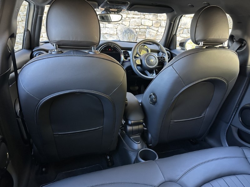 2022 (72) MINI HATCHBACK 1.5 Cooper Exclusive 5dr Auto 5254928