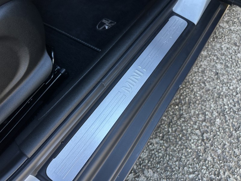 2022 (72) MINI HATCHBACK 1.5 Cooper Exclusive 5dr Auto 5254892