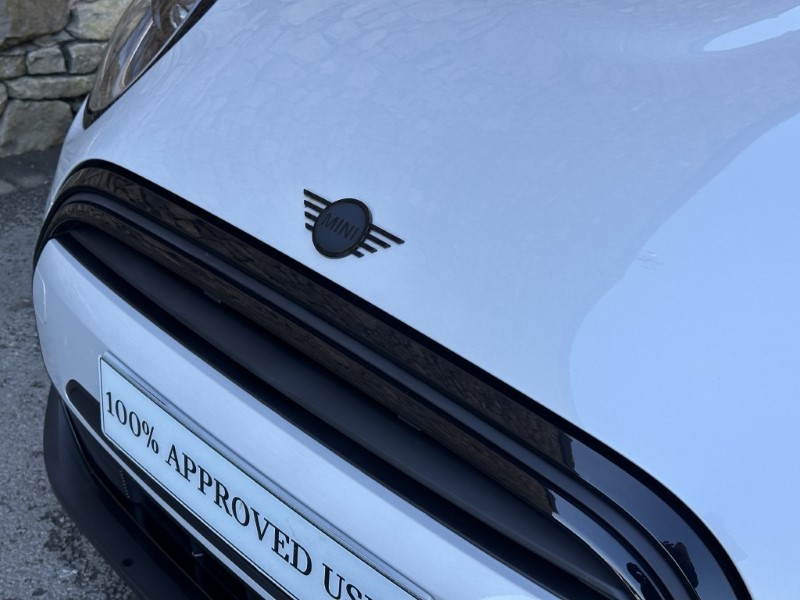 2022 (72) MINI HATCHBACK 1.5 Cooper Exclusive 5dr Auto 5254911