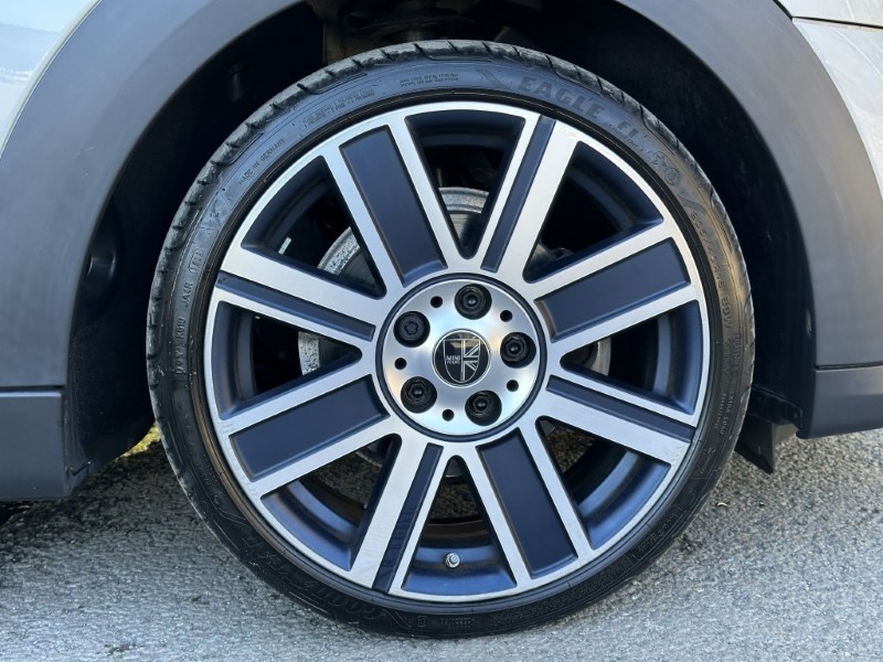 2022 (72) MINI HATCHBACK 1.5 Cooper Exclusive 5dr Auto 5254947