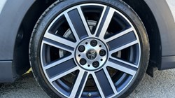 2022 (72) MINI HATCHBACK 1.5 Cooper Exclusive 5dr Auto 5254947