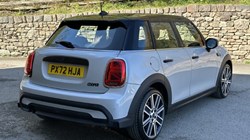 2022 (72) MINI HATCHBACK 1.5 Cooper Exclusive 5dr Auto 5254950