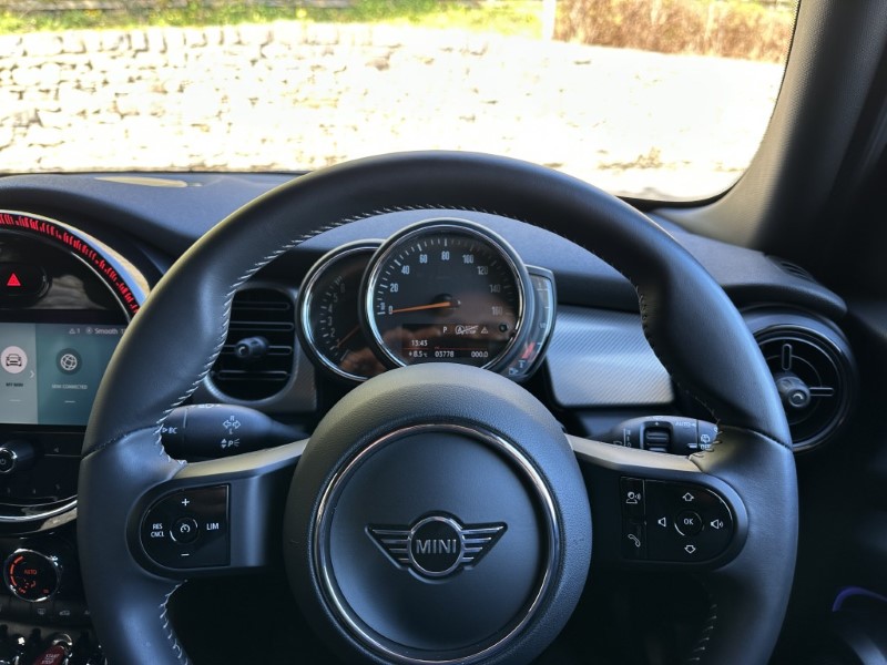 2022 (72) MINI HATCHBACK 1.5 Cooper Exclusive 5dr Auto 5254939