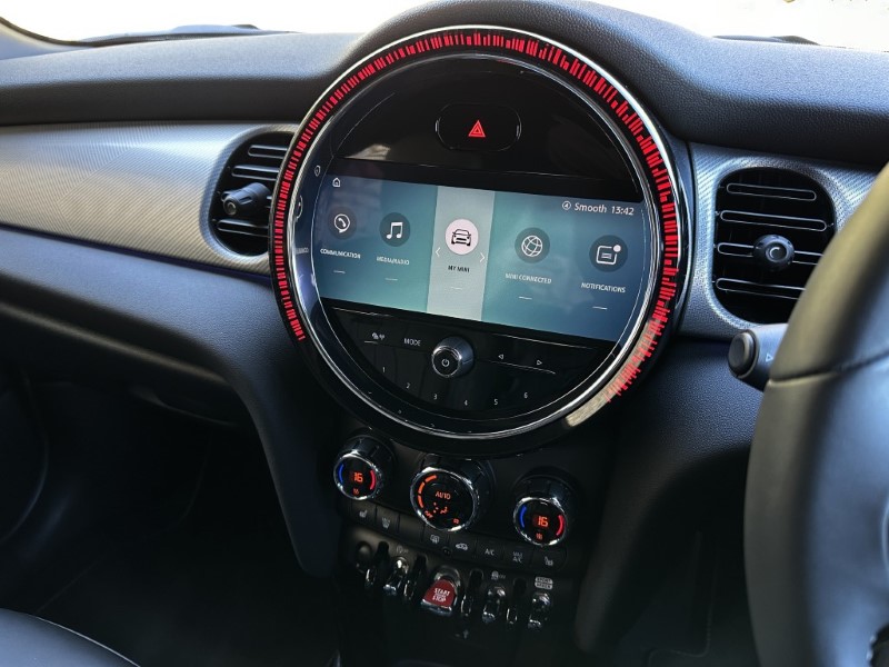 2022 (72) MINI HATCHBACK 1.5 Cooper Exclusive 5dr Auto 5254938