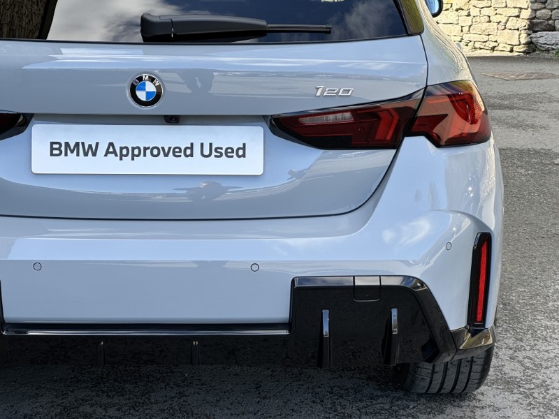 2025 (75) BMW 1 SERIES 120 M Sport 5dr Step Auto 5255365