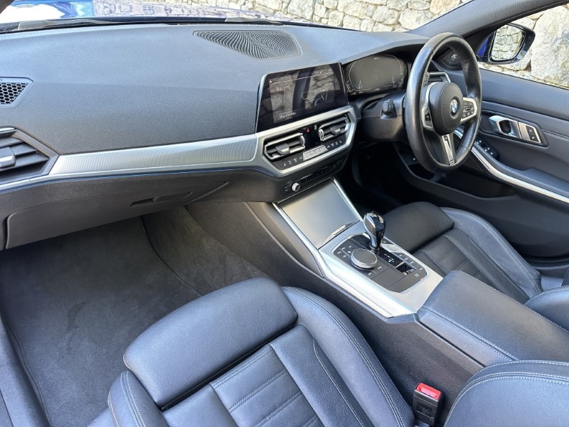 2021 (21) BMW 3 SERIES 330e M Sport 4dr Saloon  5285543