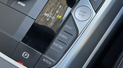 2021 (21) BMW 3 SERIES 330e M Sport 4dr Saloon 5285527