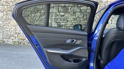 2021 (21) BMW 3 SERIES 330e M Sport 4dr Saloon 5285557