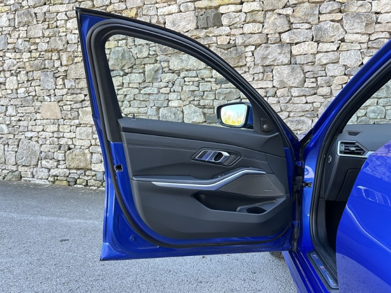 2021 (21) BMW 3 SERIES 330e M Sport 4dr Saloon  5285556