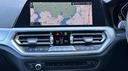 2021 (21) BMW 3 SERIES 330e M Sport 4dr Saloon 5285564