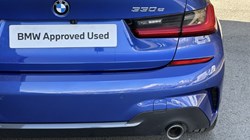 2021 (21) BMW 3 SERIES 330e M Sport 4dr Saloon 5285513