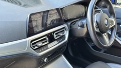 2021 (21) BMW 3 SERIES 330e M Sport 4dr Saloon 5285544