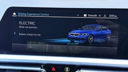 2021 (21) BMW 3 SERIES 330e M Sport 4dr Saloon 5285552