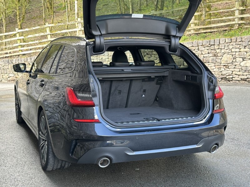 2021 (21) BMW 3 SERIES 320i M Sport Touring  5244319