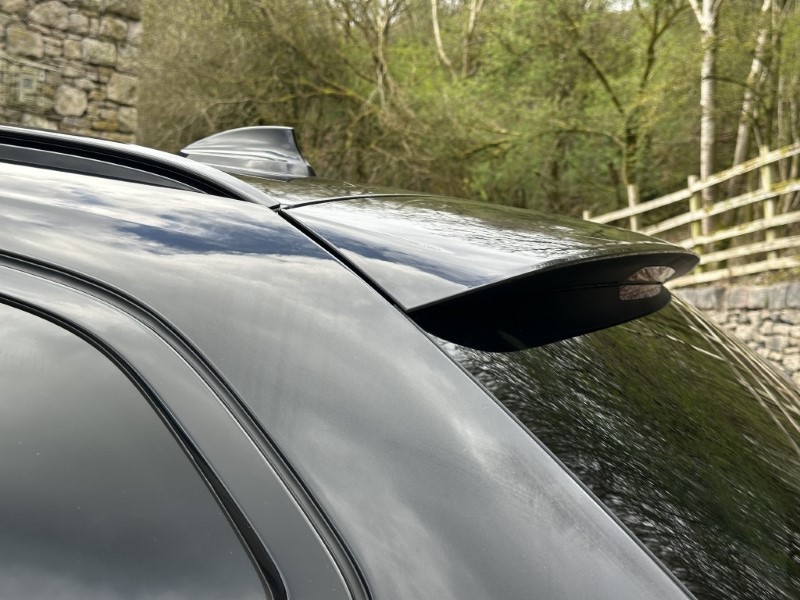 2021 (21) BMW 3 SERIES 320i M Sport Touring  5244362